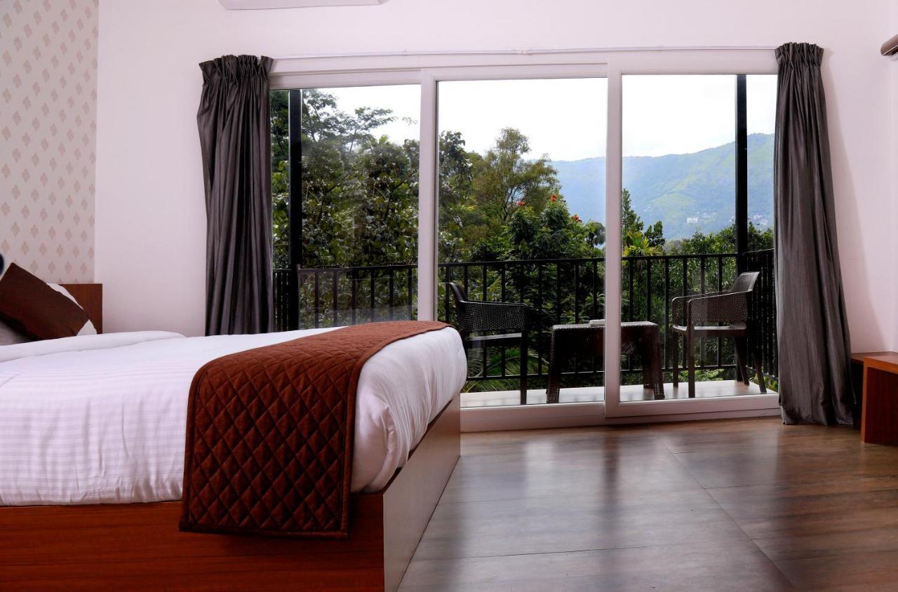 Santhi Hill View Resort Munnar Exterior photo